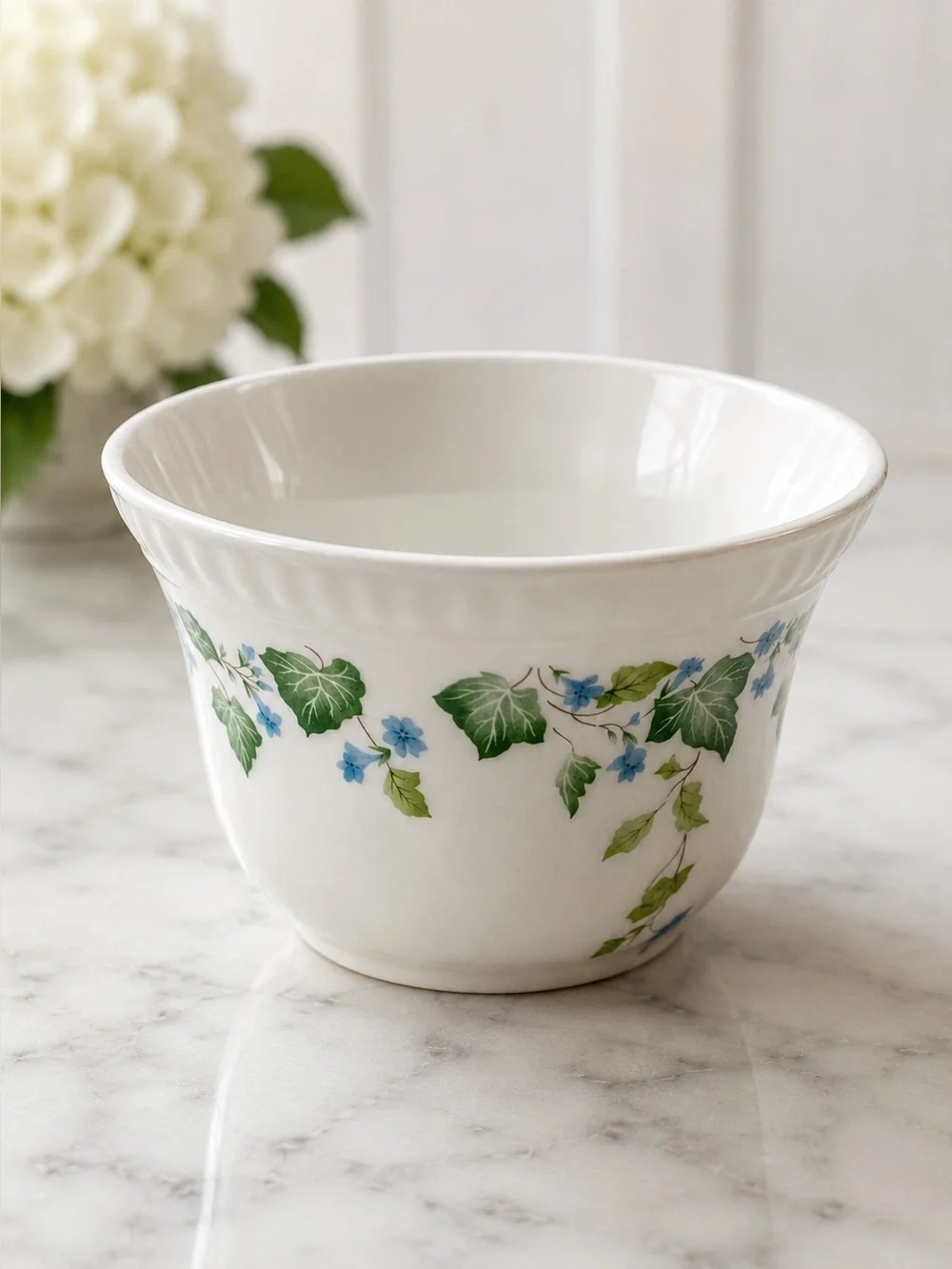 Johnson Bros Ivy Flowers Sugar Bowl England Blue Green Floral